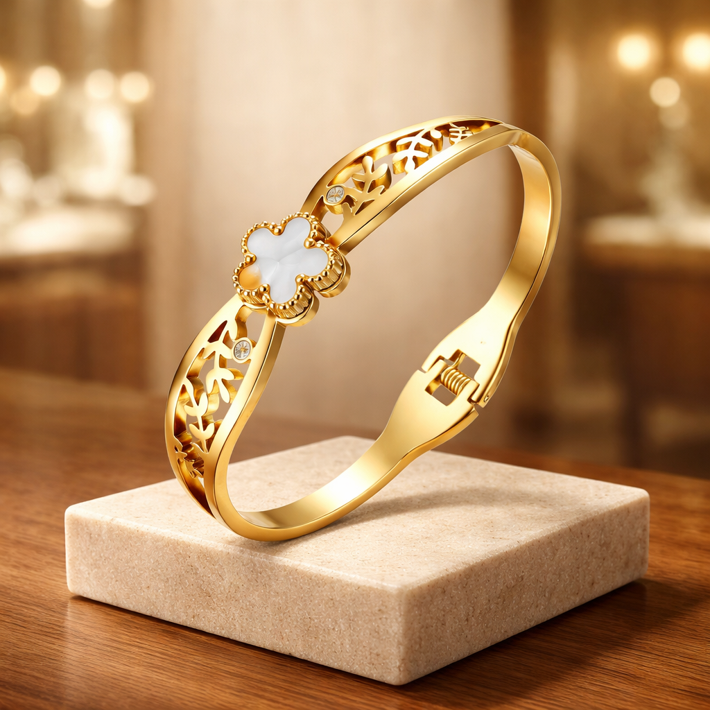 The Fleur Mother-of-Pearl Bracelet